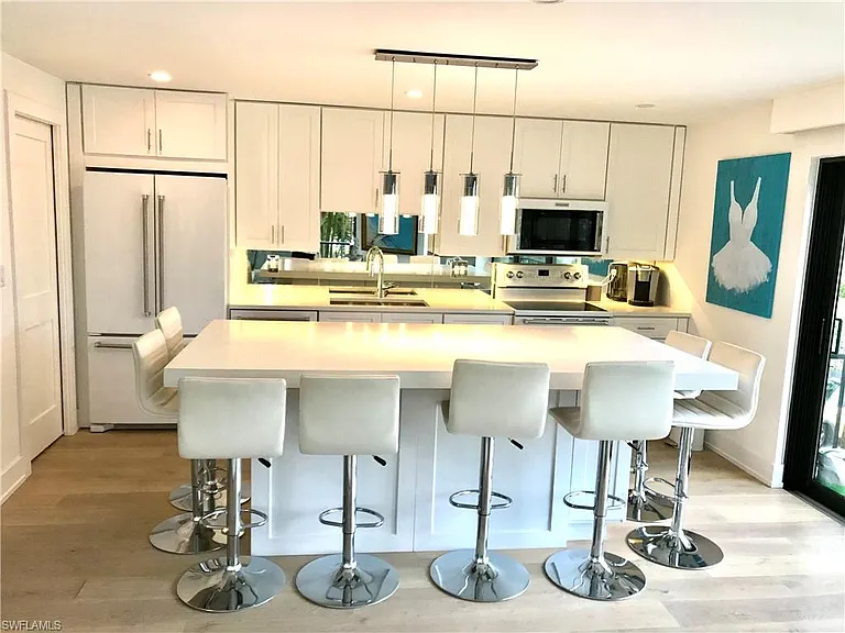 1280 Gordon Dr #C — Photo 8