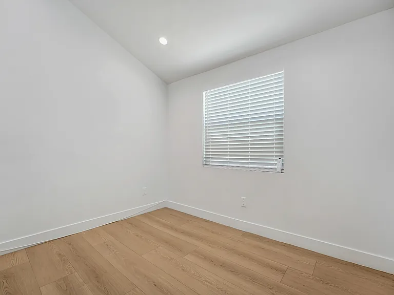 7943 McLaren Ave #2 — Photo 9