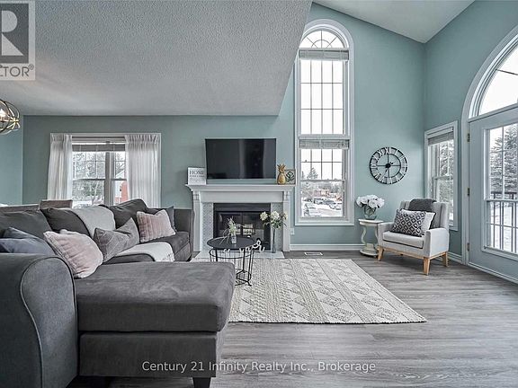 3rd image of 1661 Nash Rd #H2
