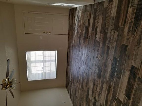 4th image of 504 Primrose Dr Unit B