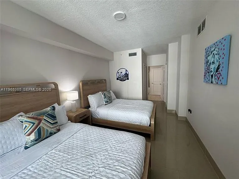 170 SE 14th St #1108 — Photo 13