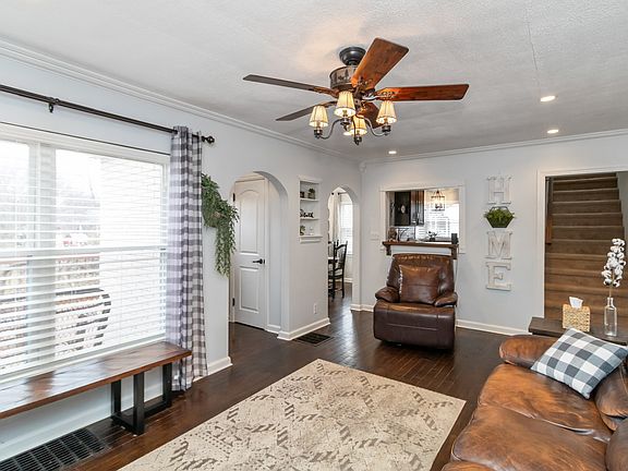 5th image of 1727 Southview Dr