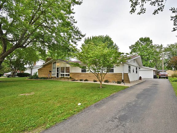 2nd image of 705 Melody Ln