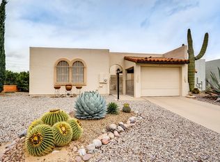 891 N Camino De Luz, Green Valley, AZ 85614