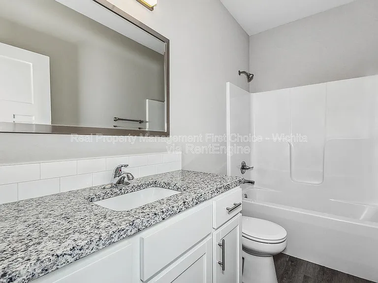 3413 W 45th St S — Photo 7