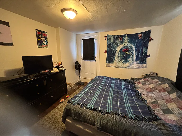 6926 W Burnham St — Photo 5
