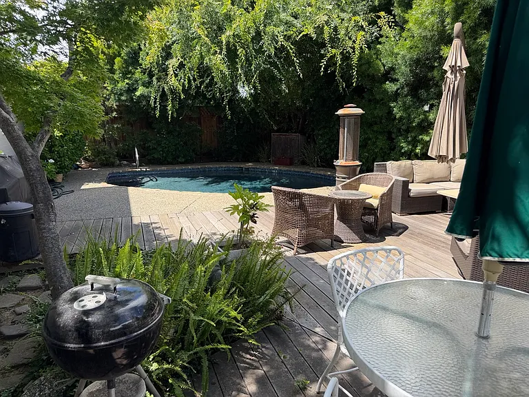 557 Emerald Ave — Photo 8