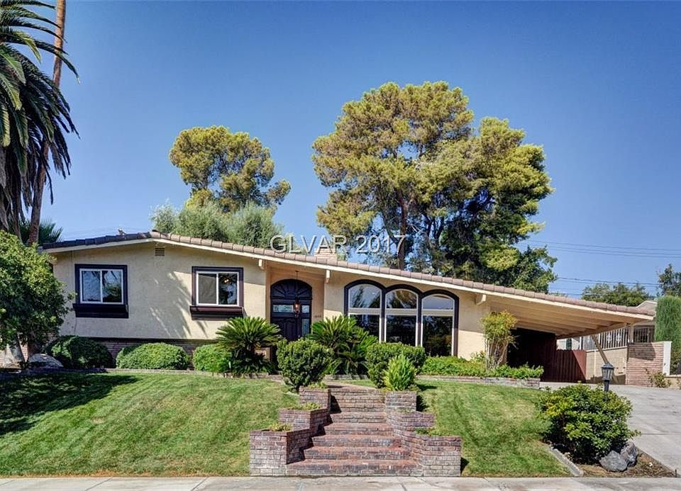 1st image of 1900 Chapman Dr