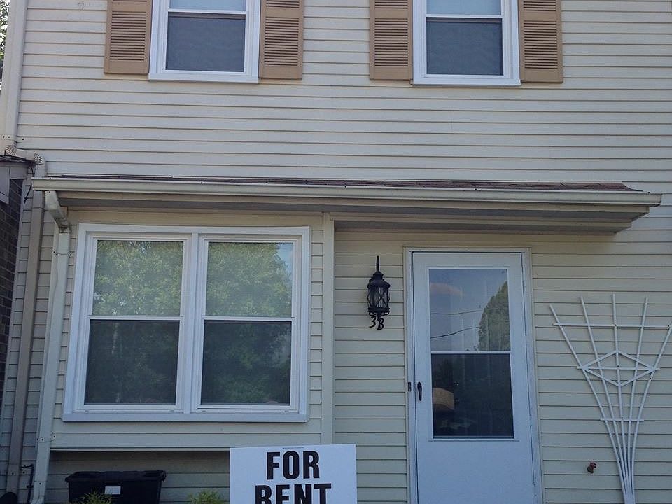 1st image of 3 Penn Cir Unit B