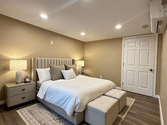 Virtually staged master bedroom