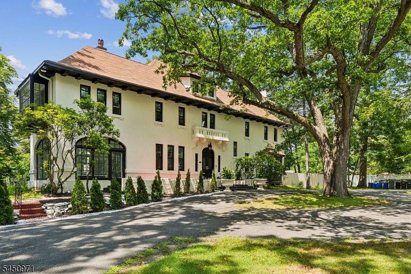 1st image of 731 Berkeley Ave