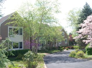 5 Lincroft Dr, Gladstone, NJ 07934