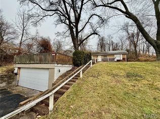 322 Tower Dr, East Alton, IL 62024