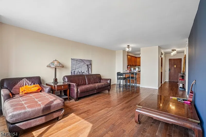 770 Anderson Ave — Photo 3