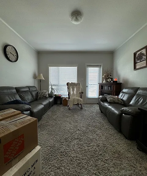 545 Hassard Close — Photo 13
