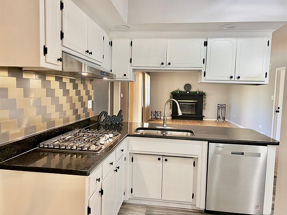 3rd image of 1116 E 168th Pl