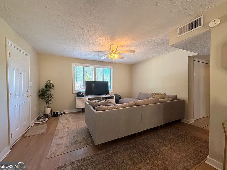 102 Welch Pl — Photo 15