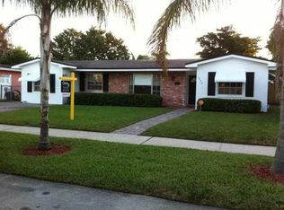 1409 NW 74th Way, Hollywood, FL 33024