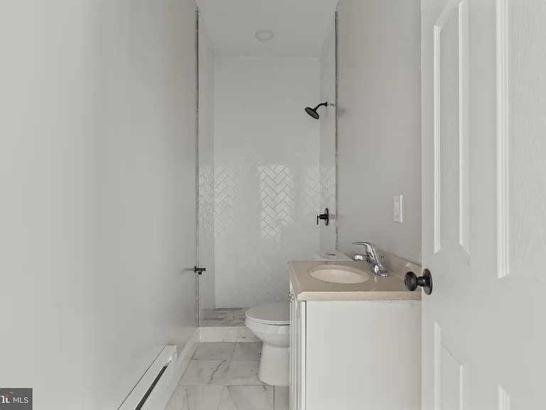 5237 Chester Ave #2 — Photo 5