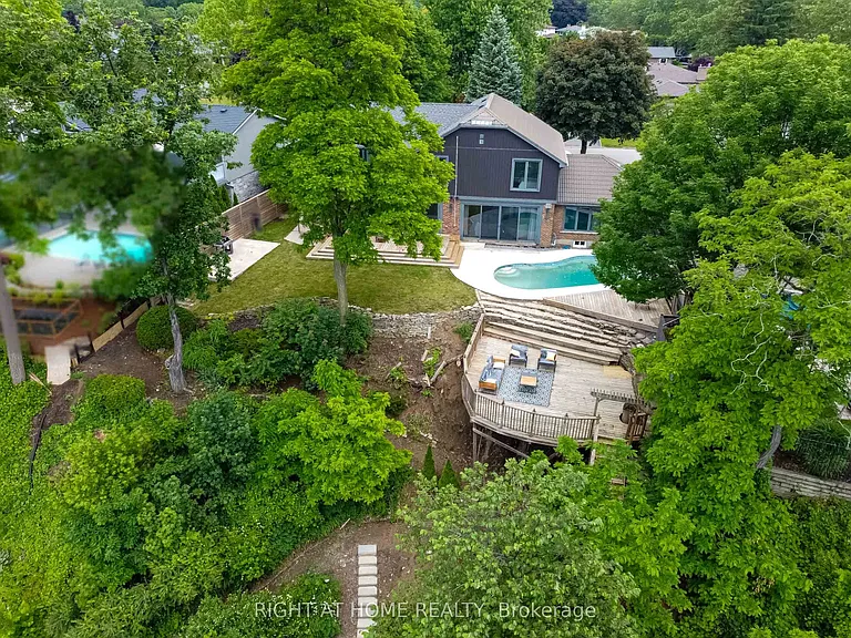 44 Royal Henley Blvd — Photo 47