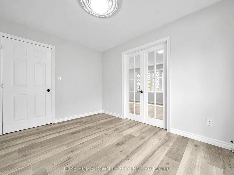 5 Centennial Dr — Photo 9