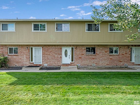 2nd image of 3012 Green Dr