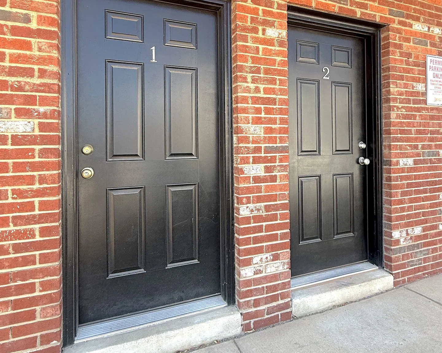 Fully Remodeled 1 Bedroom Near Campus — Photo 3