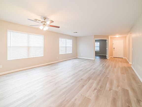3rd image of 7929 W Caron Dr