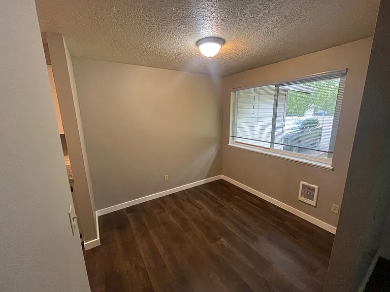 5535 SW Lombard Ave #B — Photo 17