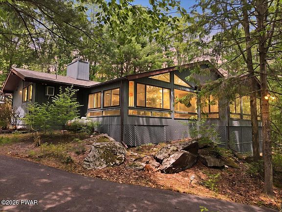 2nd image of 206 Canoebrook Dr