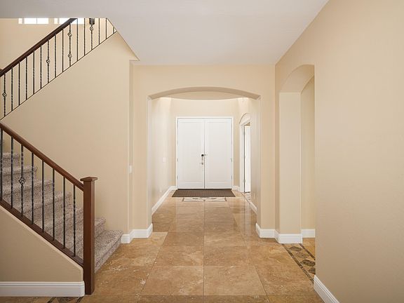 3rd image of 2955 E Mahogany Pl