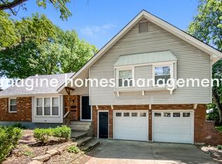 6815 N Michigan Ave, Kansas City, MO 64118