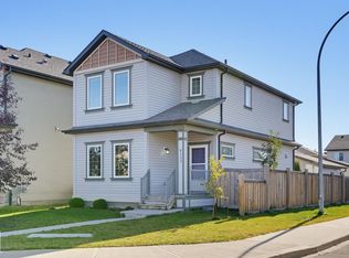 6117 176a Ave NW, Edmonton, AB T5Y 3N9