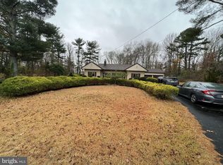 25 Douglas Ave, Franklinville, NJ 08322