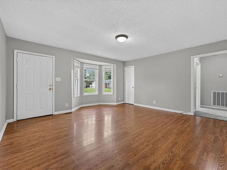 2831 Teakwood Dr — Photo 8