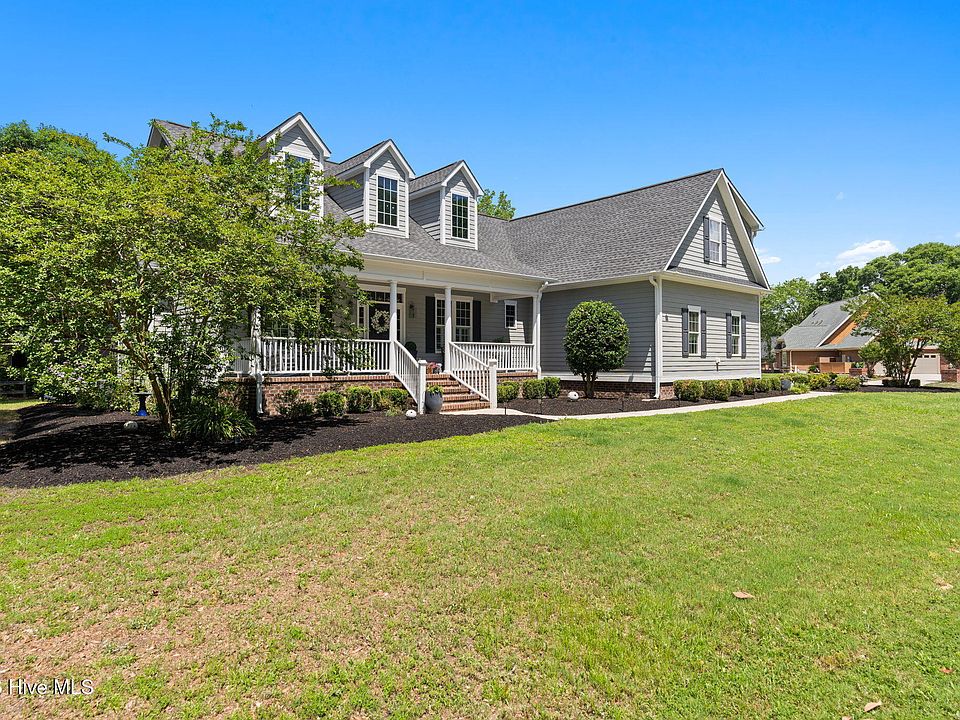 1st image of 927 Green Pointe Drive