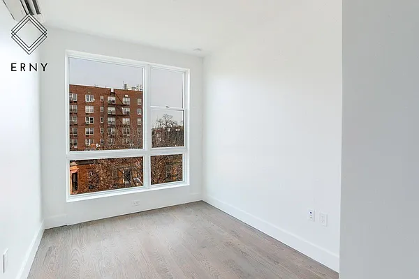 Rented by ERNY LLC | media 36