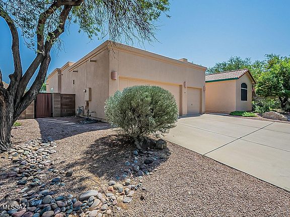 2nd image of 2054 N Wild Hyacinth Dr