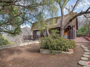 25250 Piuma Rd, Calabasas, CA 91302