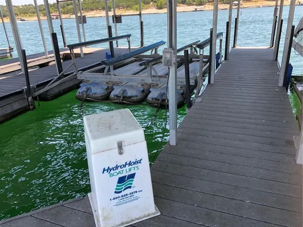 20990 Waterside Dr #J3, Lago Vista, TX 78645