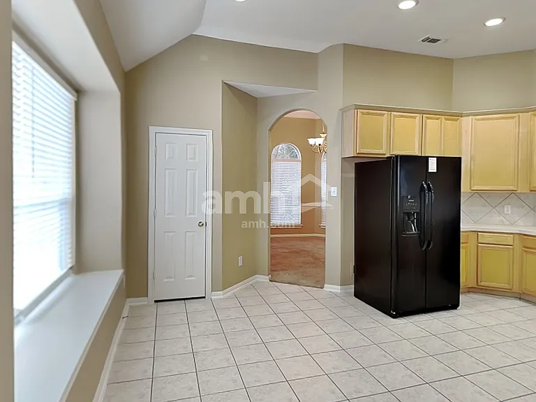 12102 Oxford Trails Dr — Photo 4
