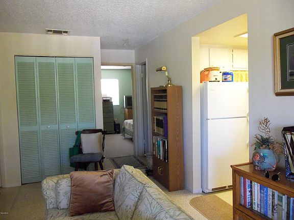 3rd image of 265 Ulster Ln #265