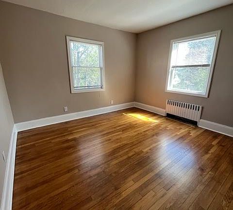 5th image of 47 Highland Ave Floor 1