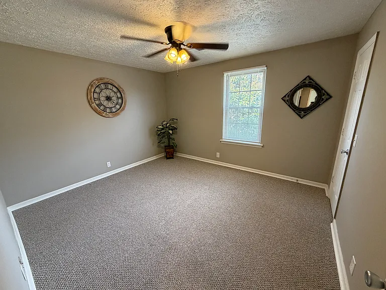 287 Donna Dr — Photo 30