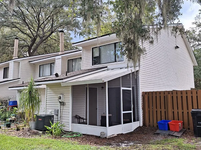 6111 SW 8th Pl — Photo 16