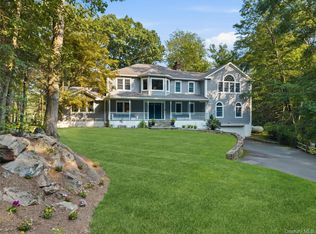 1 Sherwood Rd, Pound Ridge, NY 10576