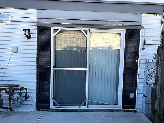 4th image of 128 Central Ave #128