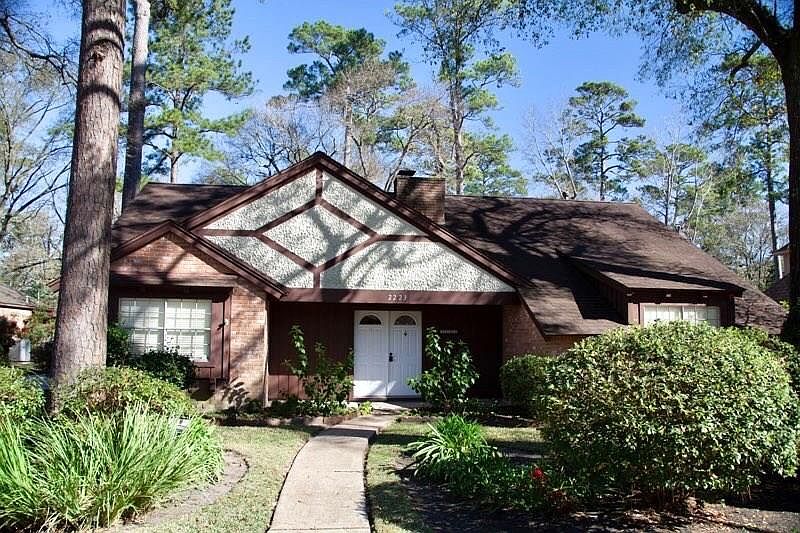 1st image of 2223 Rolling Meadows Dr