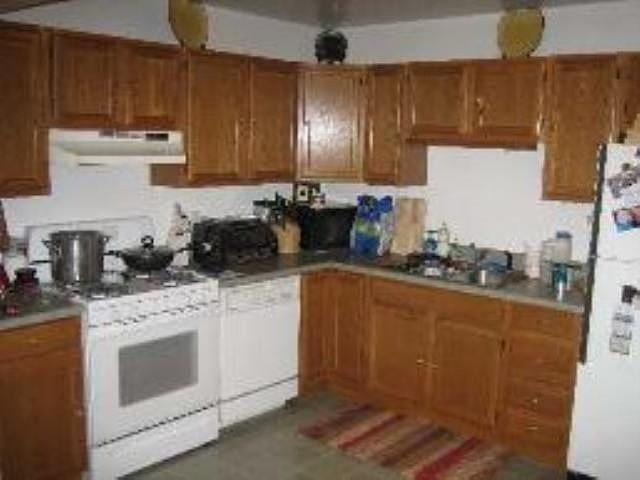 2nd image of 1116 Rosewood Dr