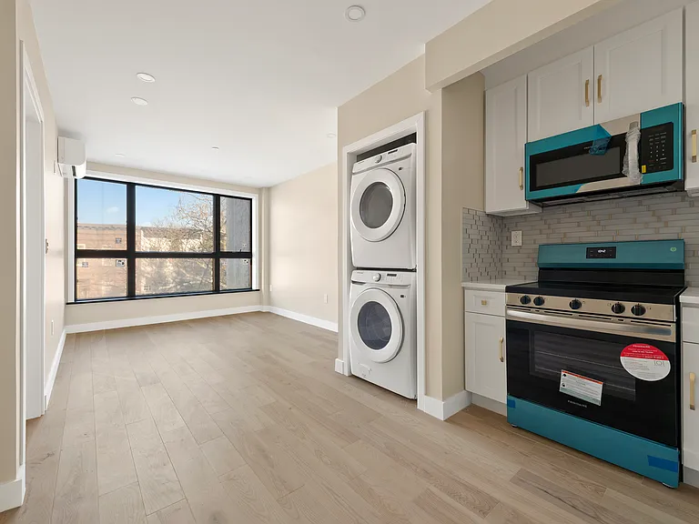 458 Decatur St #3 — Photo 1